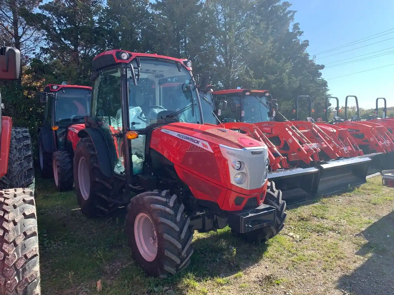 Gallery image 2 for New McCormick X4.90F Tractor