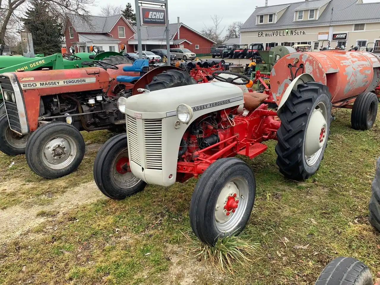 Gallery image 2 for Used Ferguson 2085 Tractor