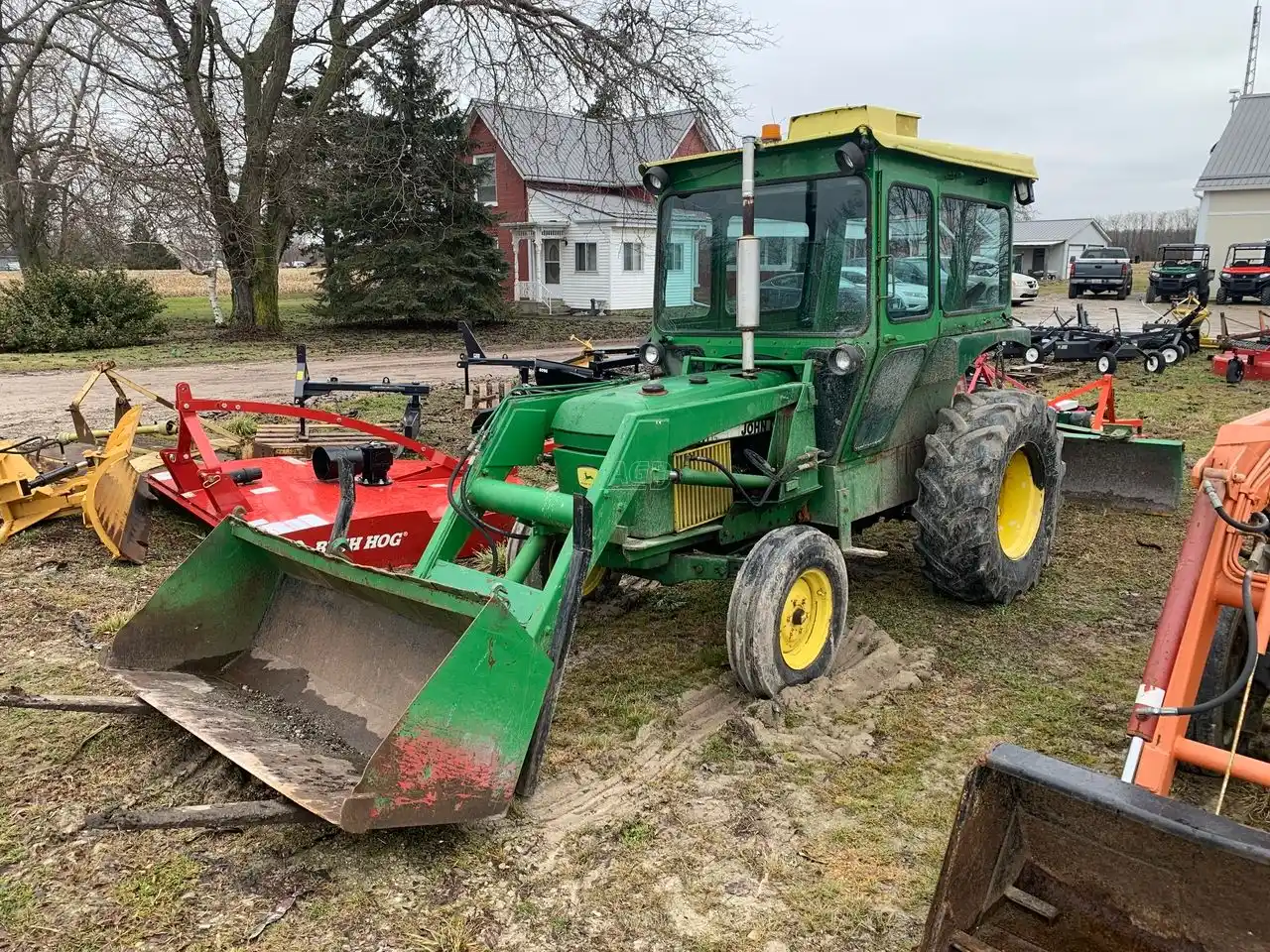 Gallery image 2 for Used John Deere 1140 Tractor