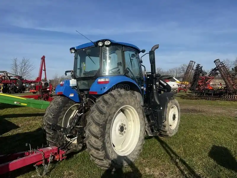 Gallery image 2 for Used 2013 New Holland TS6.110 Tractor