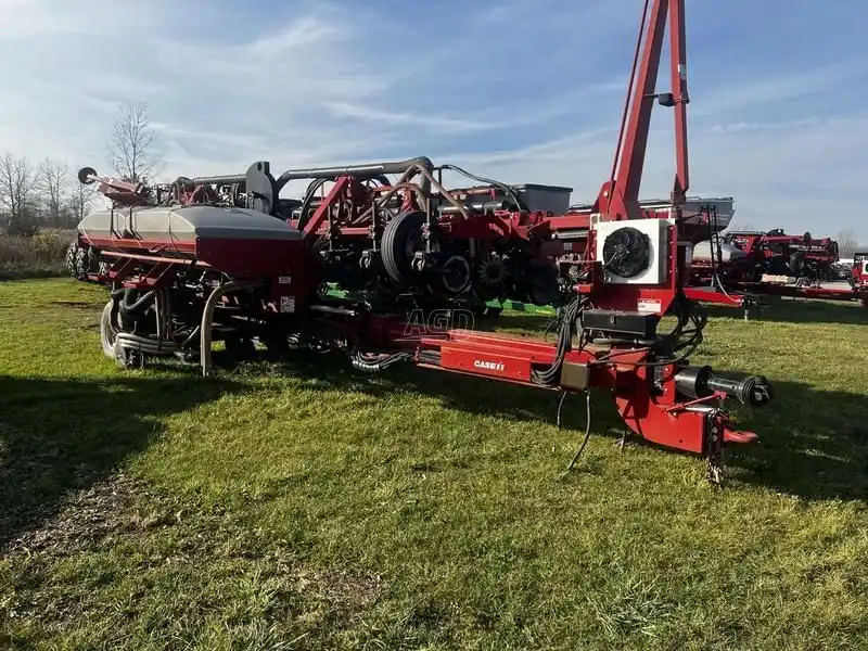 Gallery image 1 for Used 2011 Case IH 1240 Planter