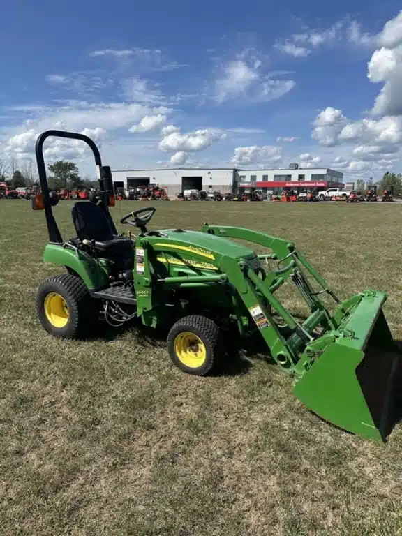 Gallery image 2 for 2008 John Deere 2305 Tractor