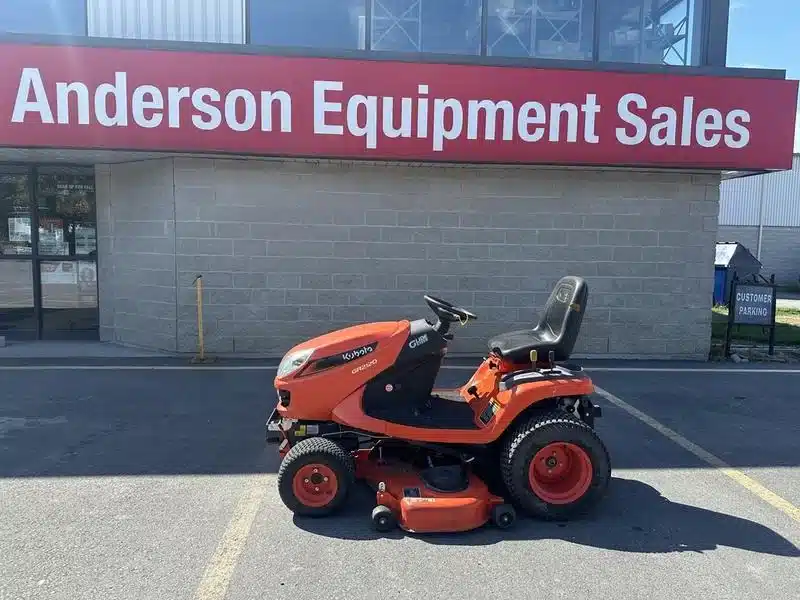 Gallery image 1 for Used 2021 Kubota GR2120 Lawn Tractor