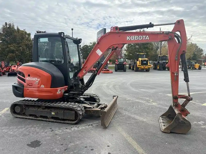 Gallery image 2 for 2016 Kubota KX040-4 Excavator