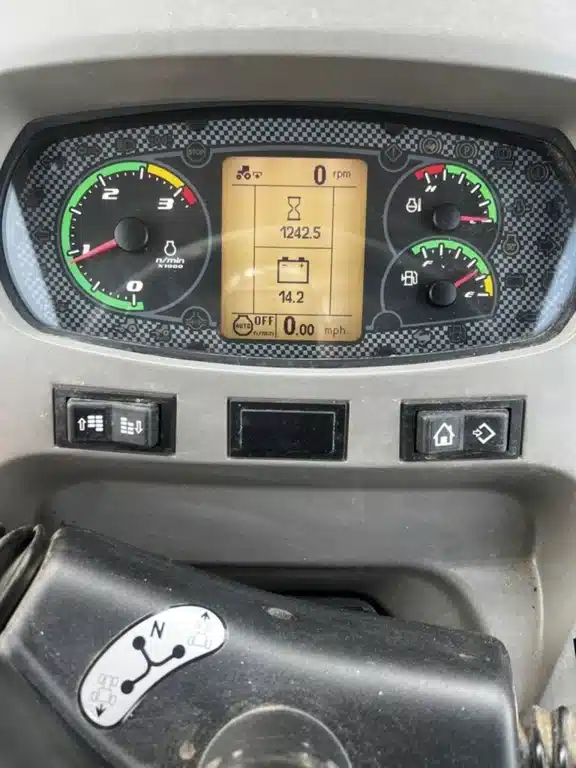 Gallery image 2 for 2023 Case IH FARMALL 100N Tractor