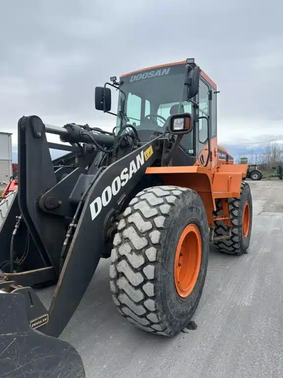 Photo de la Galerie 2 pour 2018 Doosan DL 220 Chargeur sur roues