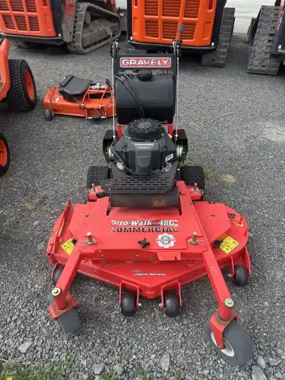 Photo de la Galerie 1 pour Gravely PROWALK 48G tondeuse à conducteur marchant
