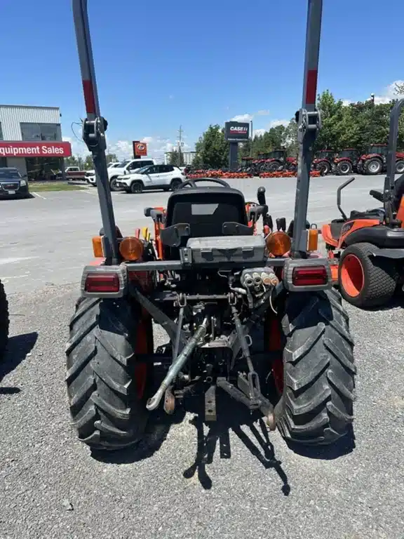 Gallery image 2 for 2014 Kubota B2650HSD Tractor