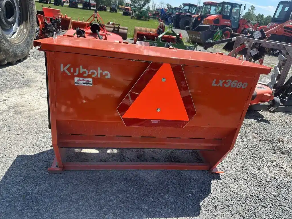 Gallery image 1 for 2025 Kubota LX3690 Hitch