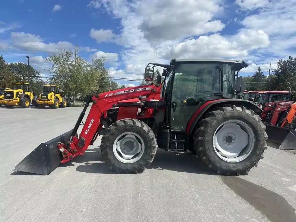 Photo de la Galerie 2 pour 2019 Massey Ferguson 4709 Tracteur