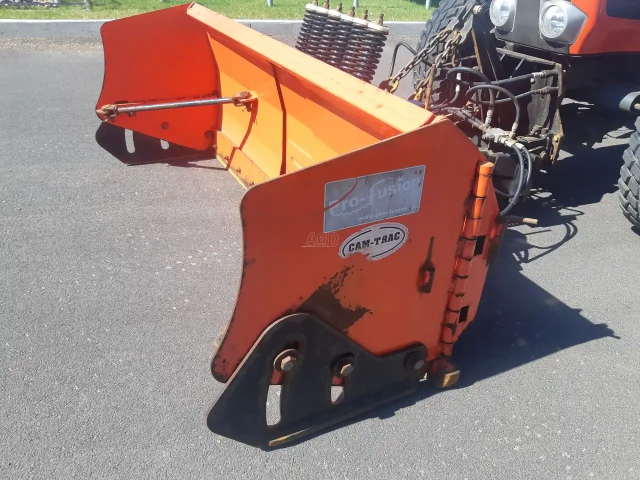 Gallery image 2 for Used 2017 Kubota M6-111 Tractor