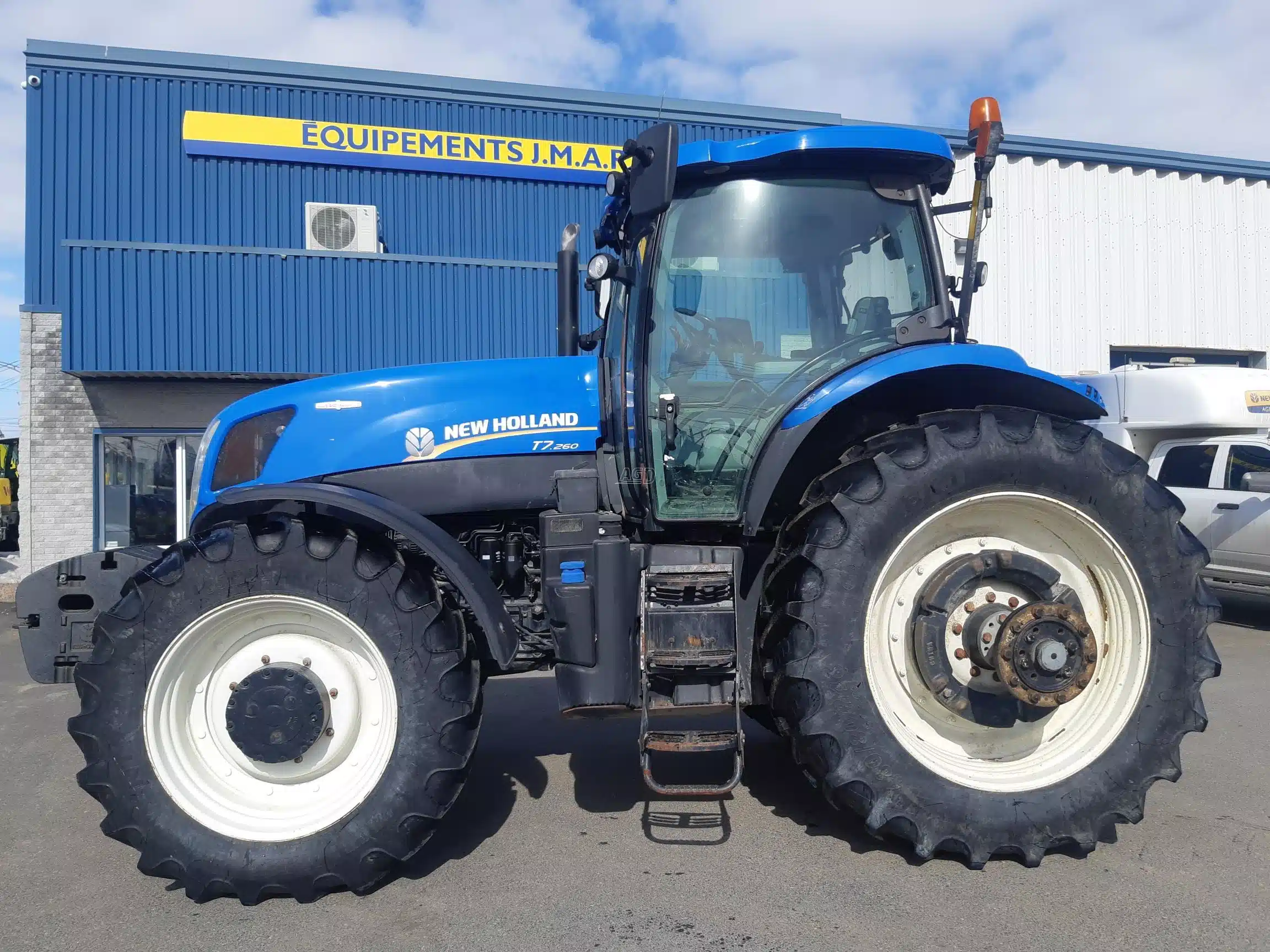 Gallery image 1 for Used 2015 New Holland T7.260 Tractor