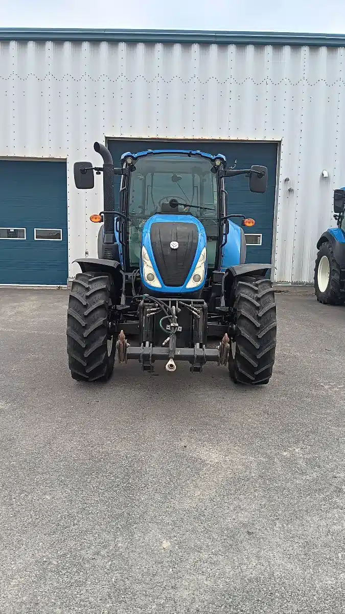 Gallery image 2 for Used 2017 New Holland T5.110 Tractor