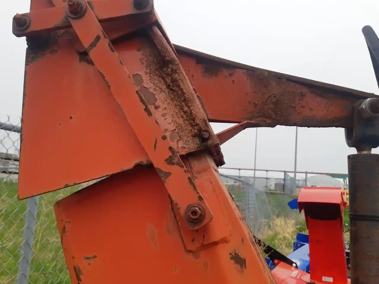 Gallery image 2 for Used Pronovost P-920 Snow Blower