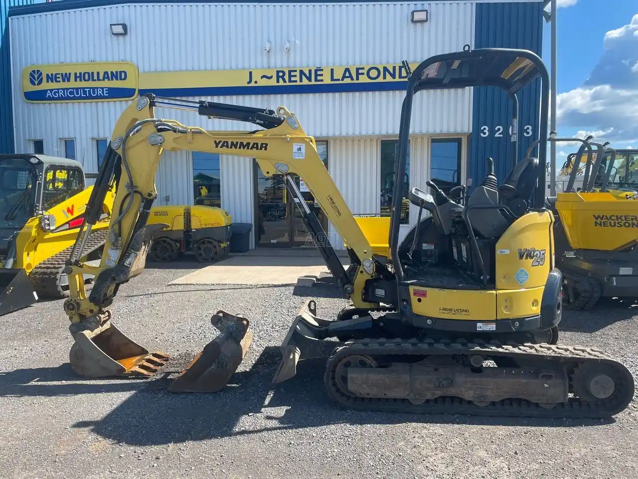 Gallery image 1 for Used 2020 Yanmar VIO25 Excavator