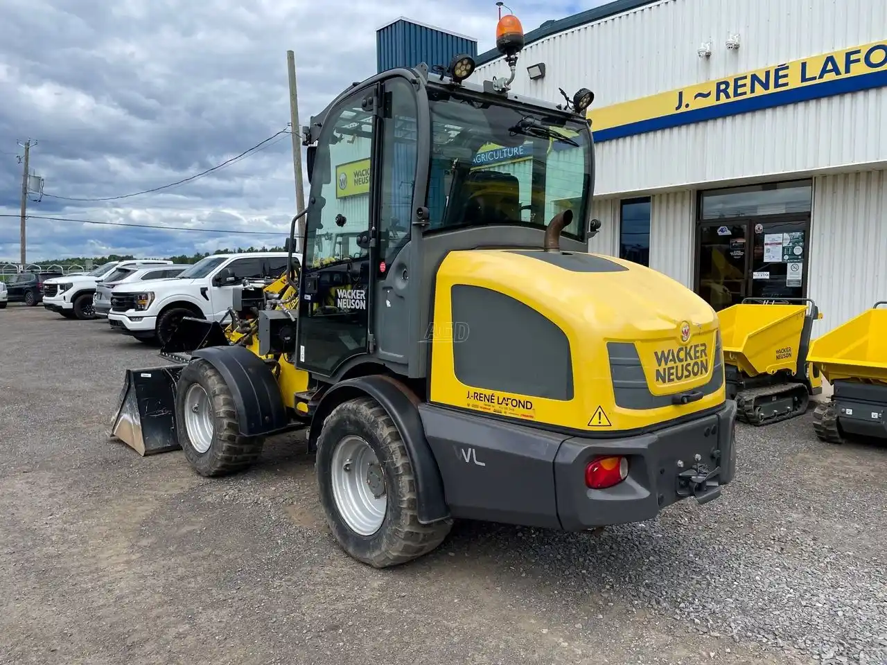 Gallery image 2 for Used 2017 Wacker Neuson WL38 Wheel Loader