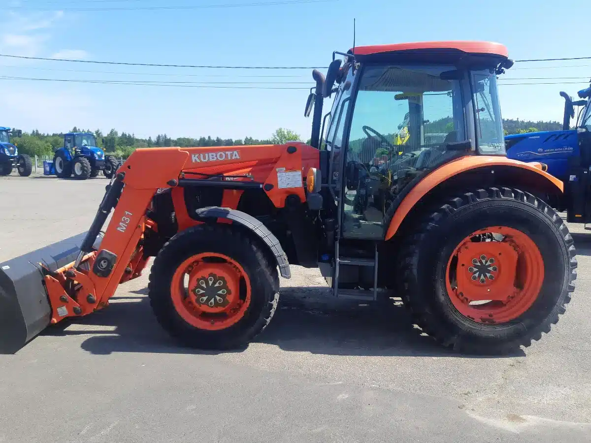Gallery image 2 for Used 2016 Kubota M5-111 Tractor