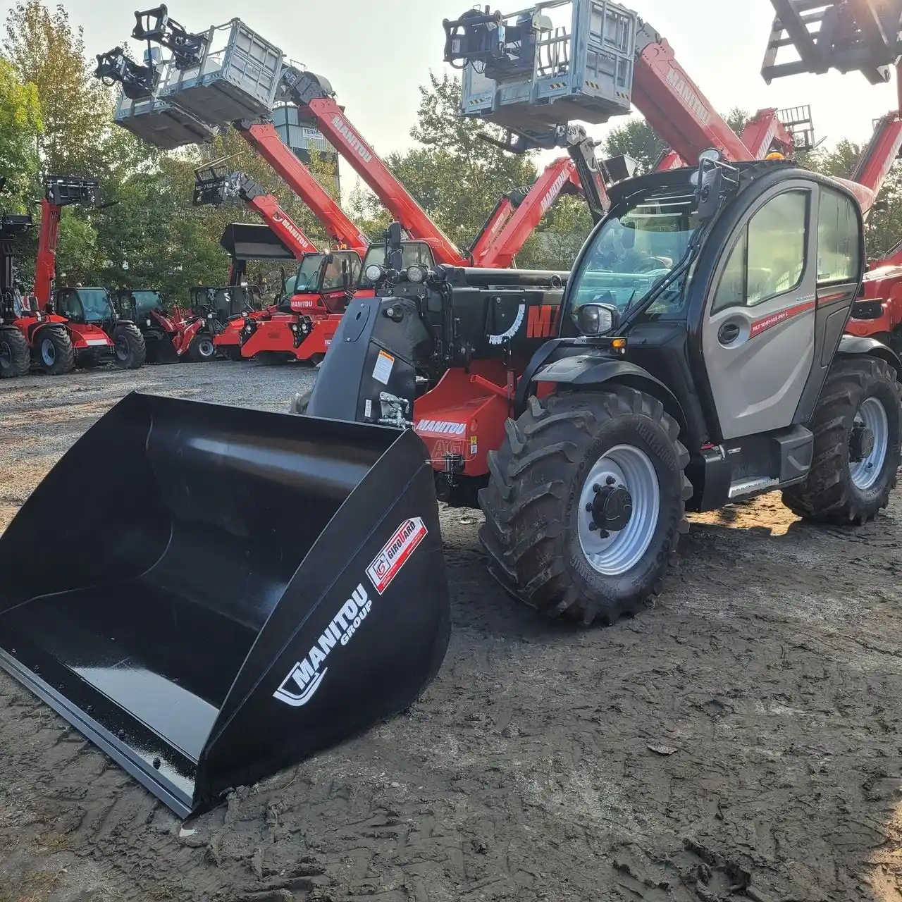 Gallery image 1 for 2023 Manitou MLT 1041-145 TeleHandler