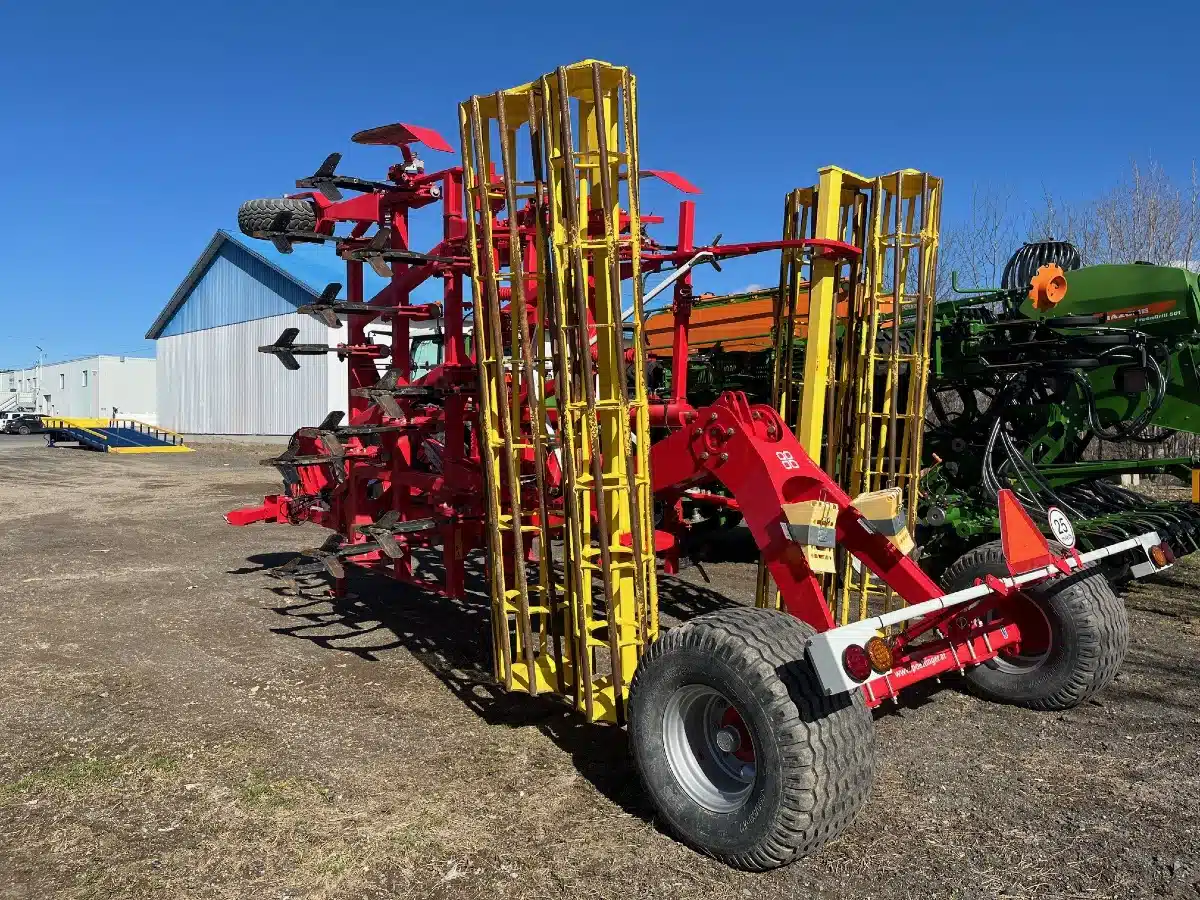 Gallery image 2 for Used 2021 Pottinger Synkro 6030 Nova T Dethatcher
