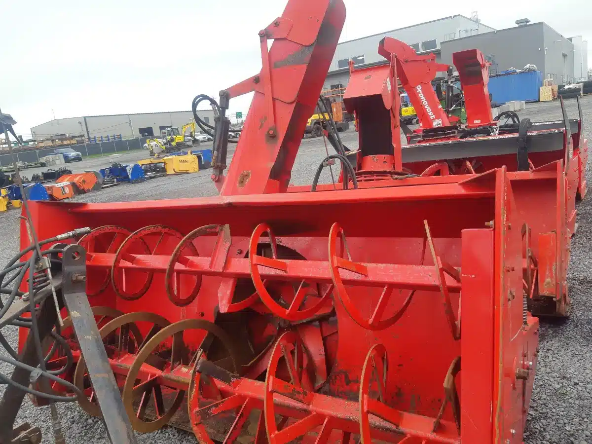 Gallery image 1 for Used Pronovost P-992 Snow Blower