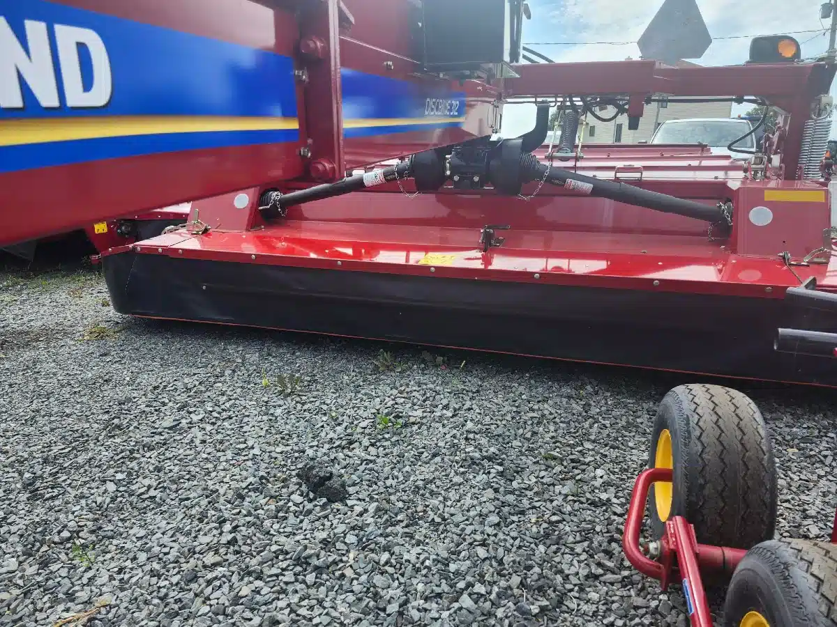 Gallery image 2 for New 2022 New Holland DB312R Disc Mower Conditioner