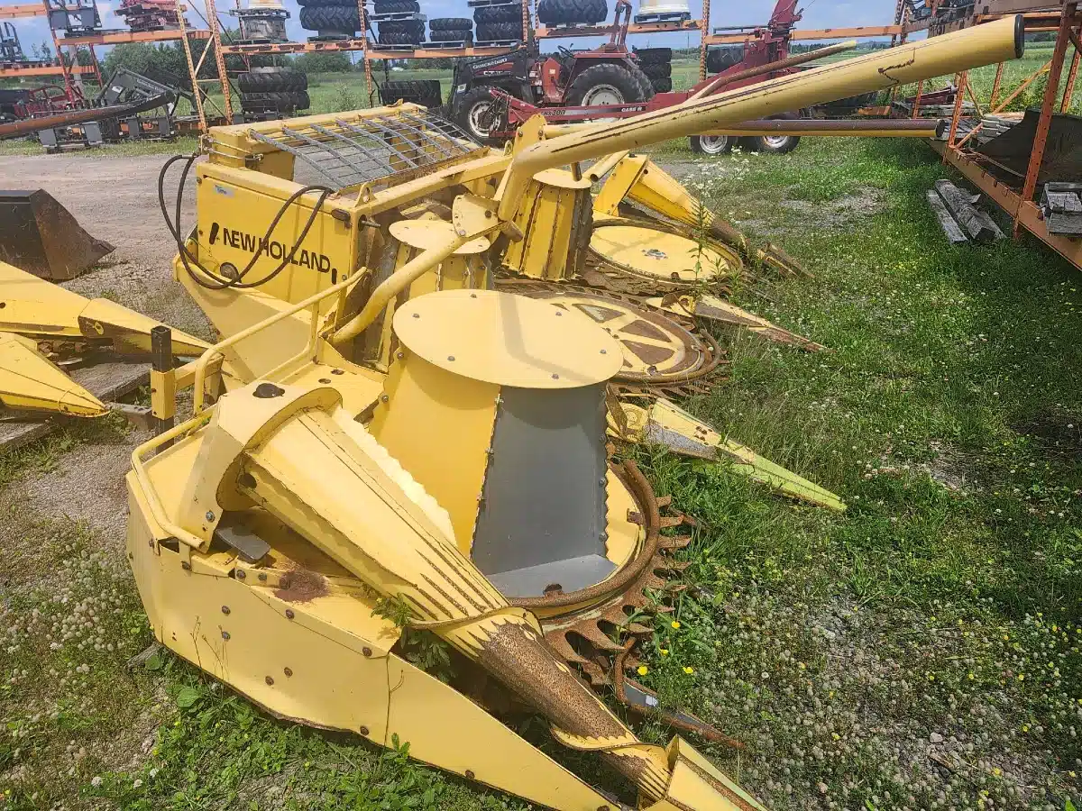 Gallery image 2 for Used 2005 New Holland RI450 Header - Row Crop
