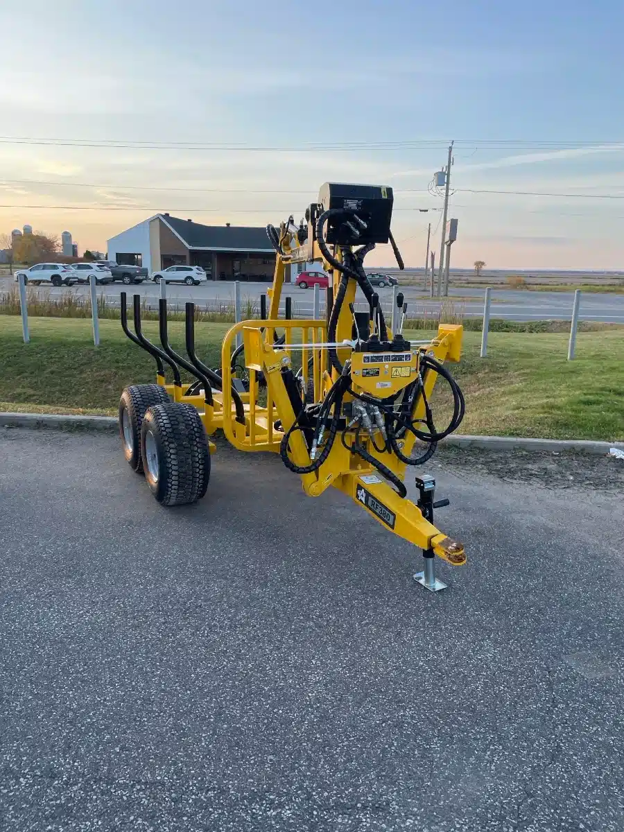 Gallery image 1 for New Anderson M-90 Log Loader