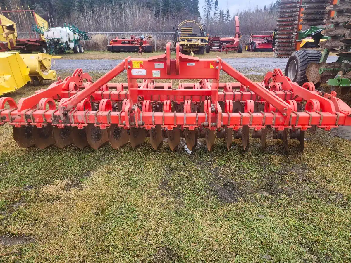 Gallery image 2 for Used Maschio UFO 400 Dethatcher