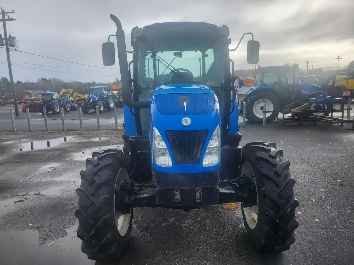 Gallery image 2 for 2014 New Holland T4.85 Tractor