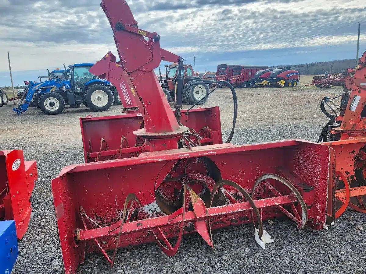 Gallery image 2 for Used Pronovost P-860 Snow Blower