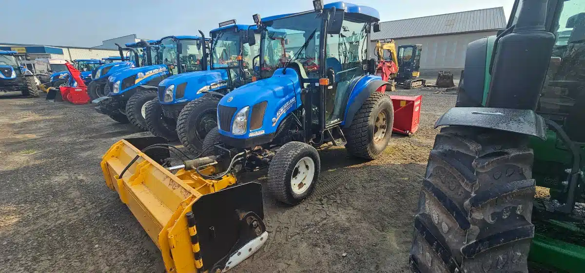 Gallery image 1 for Used 2017 New Holland BOOMER 45 Tractor