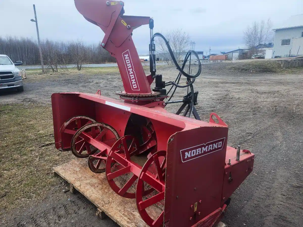 Gallery image 1 for Used Normand N92-280H Snow Blower