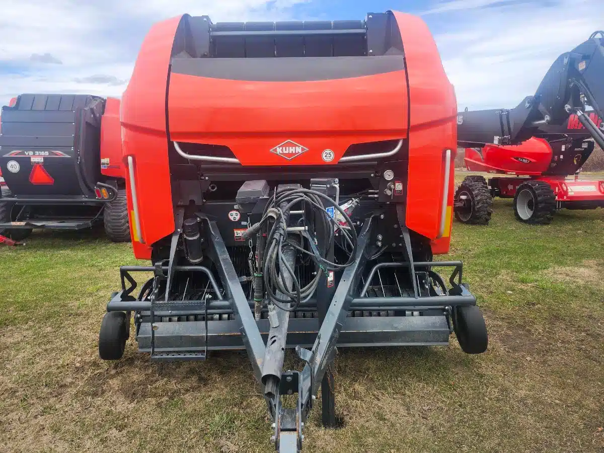 Gallery image 1 for Used 2022 Kuhn VB 3165 Round Baler