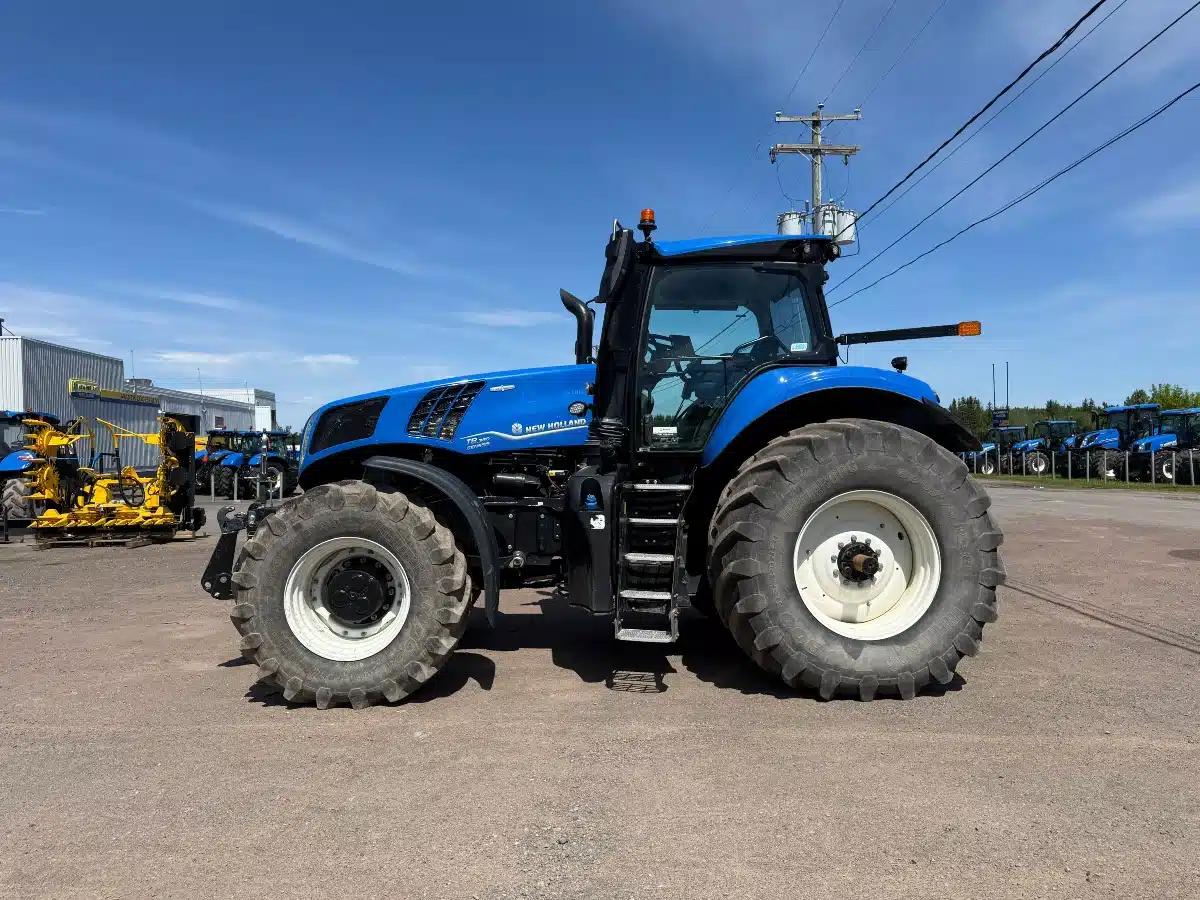 Photo de la Galerie 2 pour 2023 New Holland T8.380 Tracteur