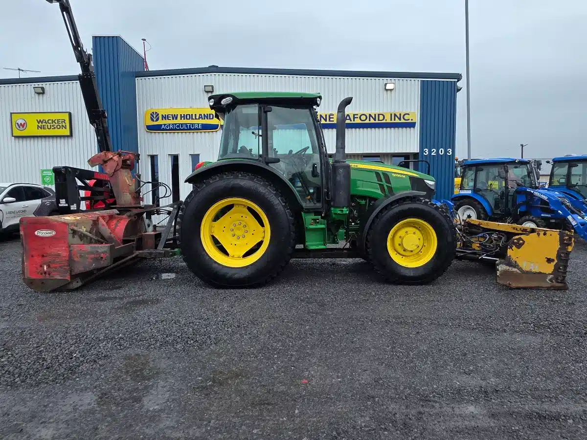 Gallery image 1 for 2022 John Deere 5090M Tractor
