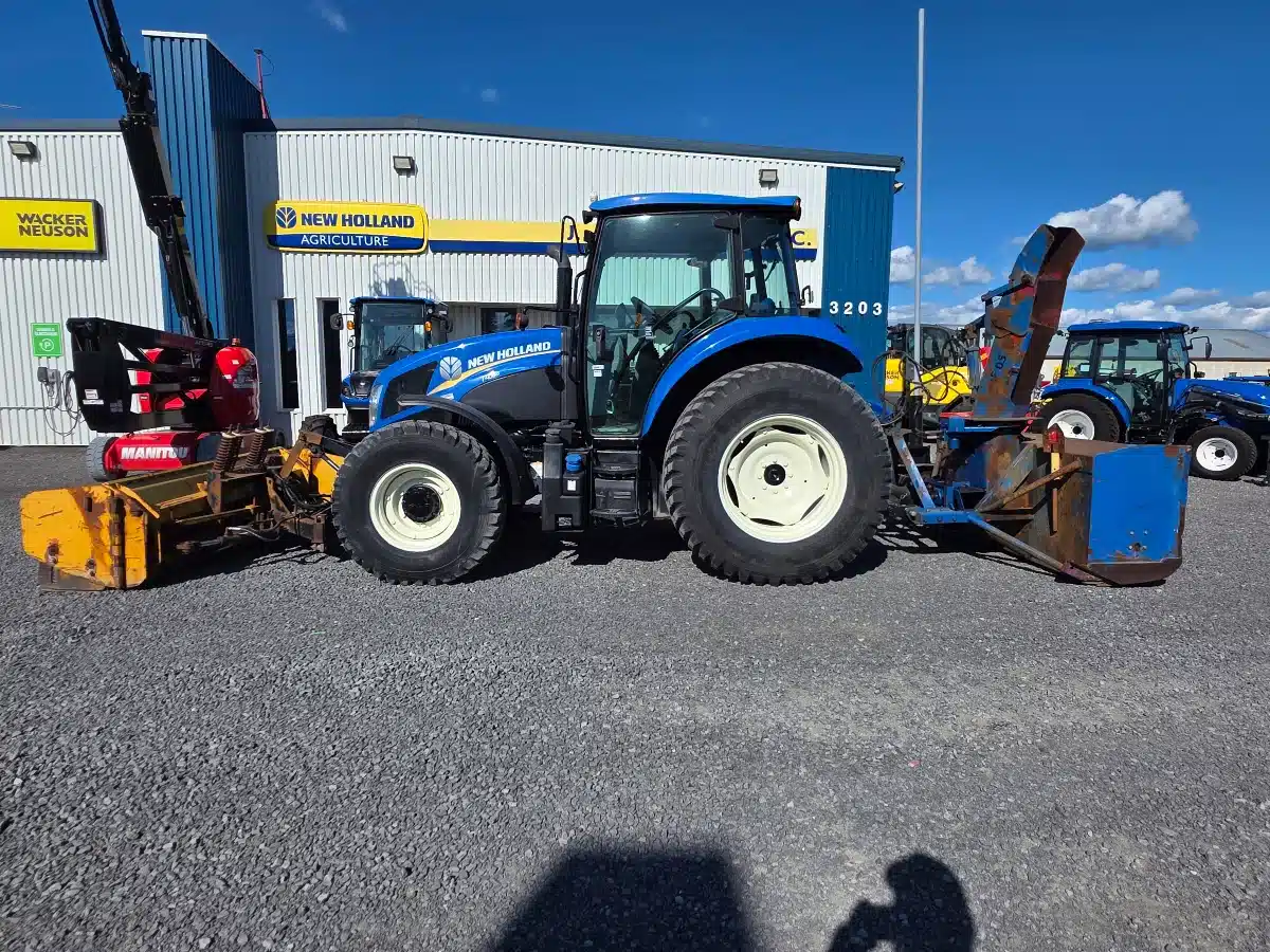 Gallery image 1 for 2017 New Holland T4.100 Tractor