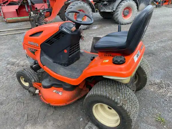 Used Kubota T2080 Lawn Tractor | AgDealer