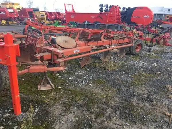 Used Sanderum 4F Plow