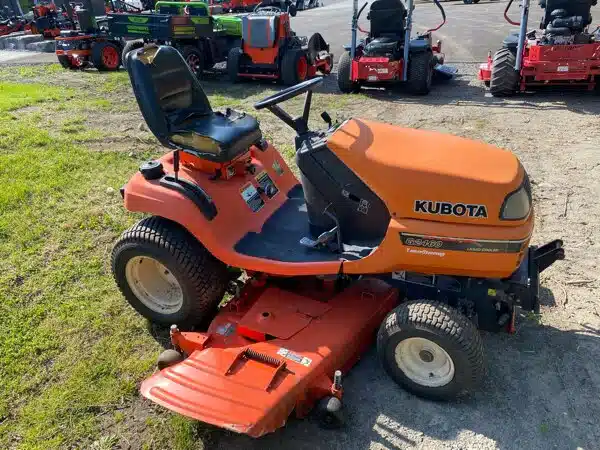 Gallery image 1 for Used 2004 Kubota G2460 Lawn Tractor