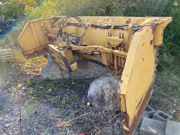 Gallery image 2 for Used Horst Welding SB4200W91 Snow Blade