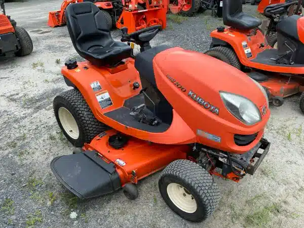 Gallery image 1 for Used 2006 Kubota GR2100 Lawn Tractor