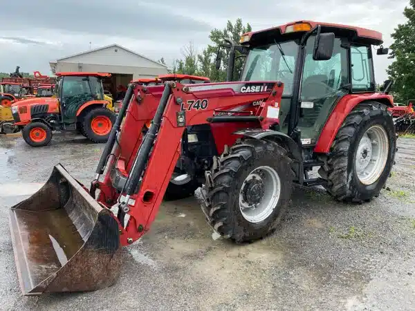 Used 2010 Case IH FARMALL 105U Tractor