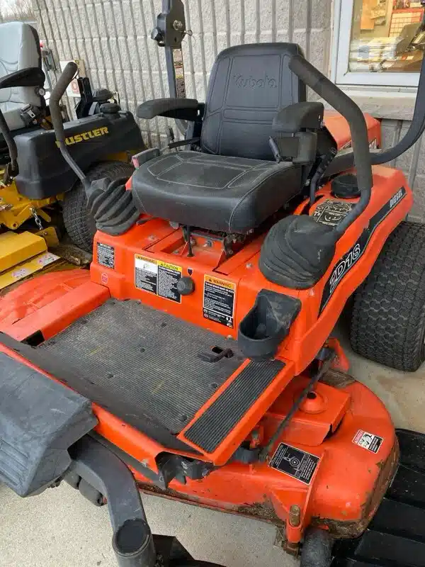 Gallery image 1 for Kubota ZD18 Mower - Zero Turn