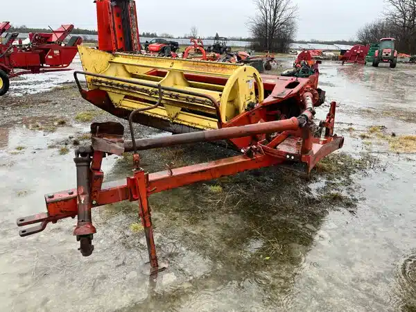 Gallery image 2 for New Holland 477 Rake