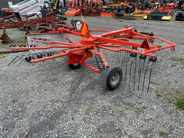 Gallery image 2 for Kuhn GA 3200 GT Rake