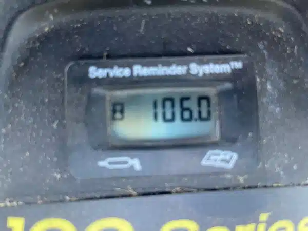 Gallery image 2 for 2018 John Deere E140 Lawn Tractor