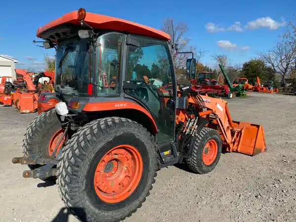 Gallery image 2 for Used 2015 Kubota L4560HSTC Tractor