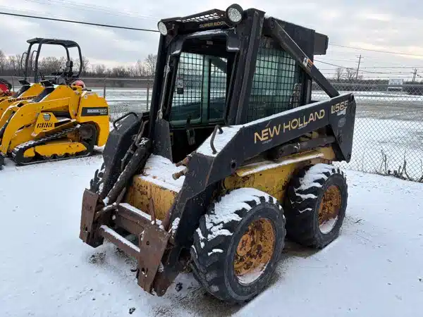 Gallery image 1 for New Holland LX565 Skid Steer