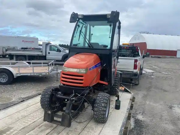 Gallery image 2 for Used Unspecified LEGACY Tractor