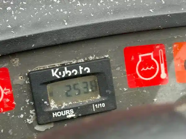 Gallery image 1 for 2017 Kubota GR2120 Lawn Tractor